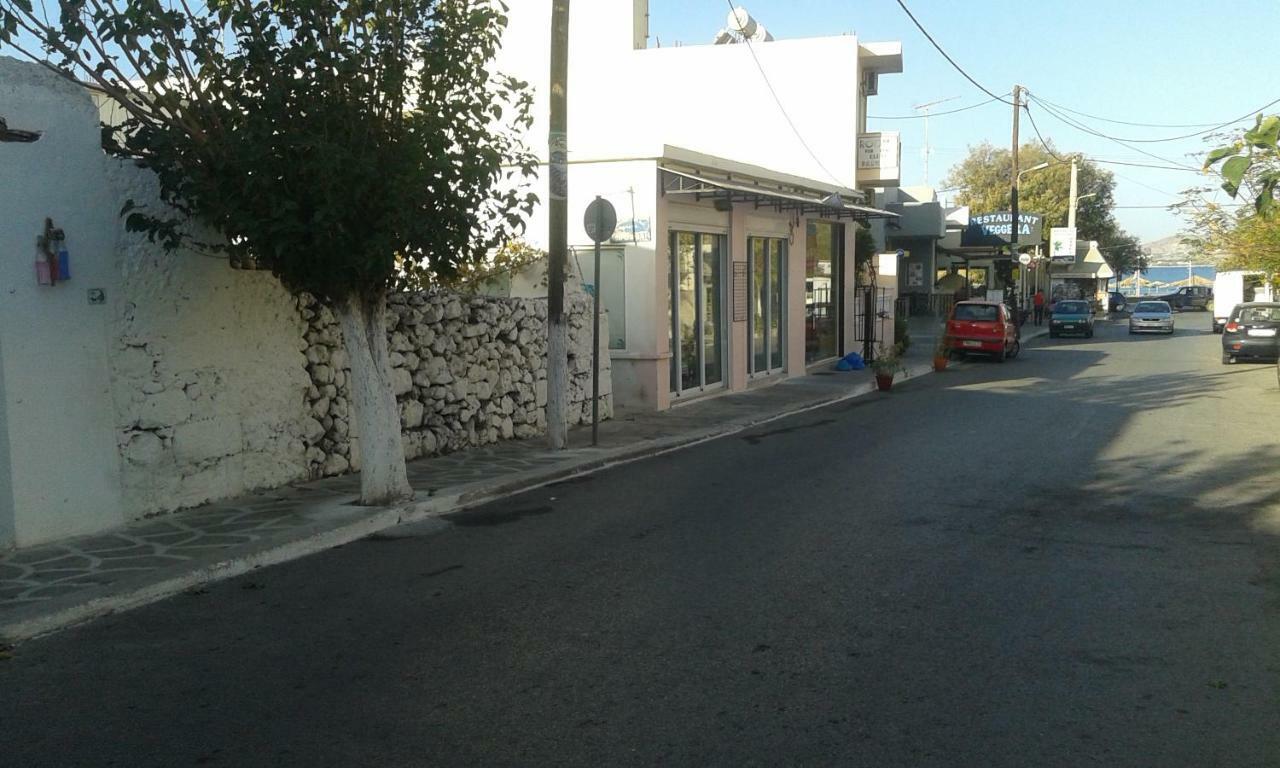 Αmmos Rooms Palaiochora Exterior photo
